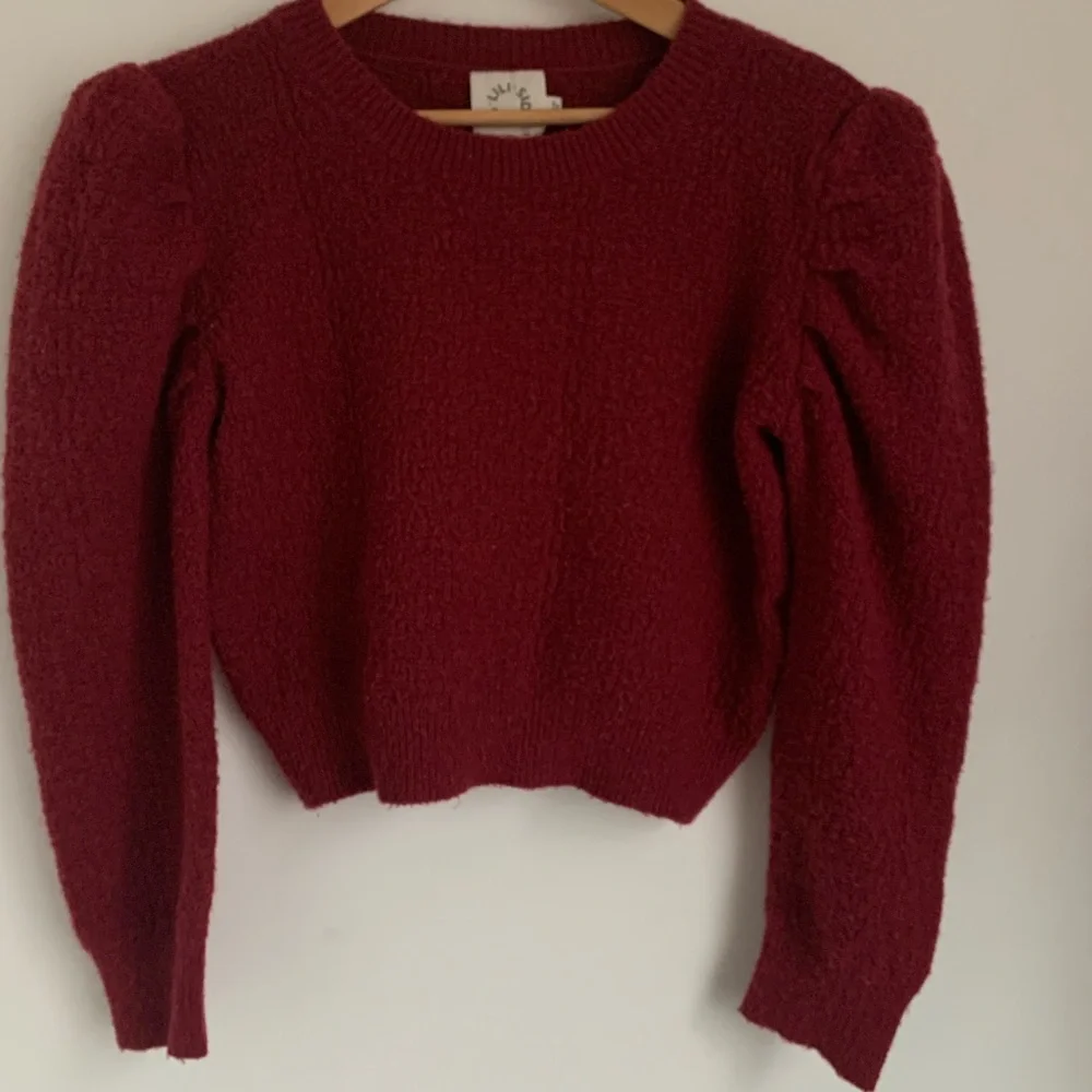 Lili Sidonio by Molly Bracken Burgundy Puff Sleeve Sweater - Picture 2 of 9